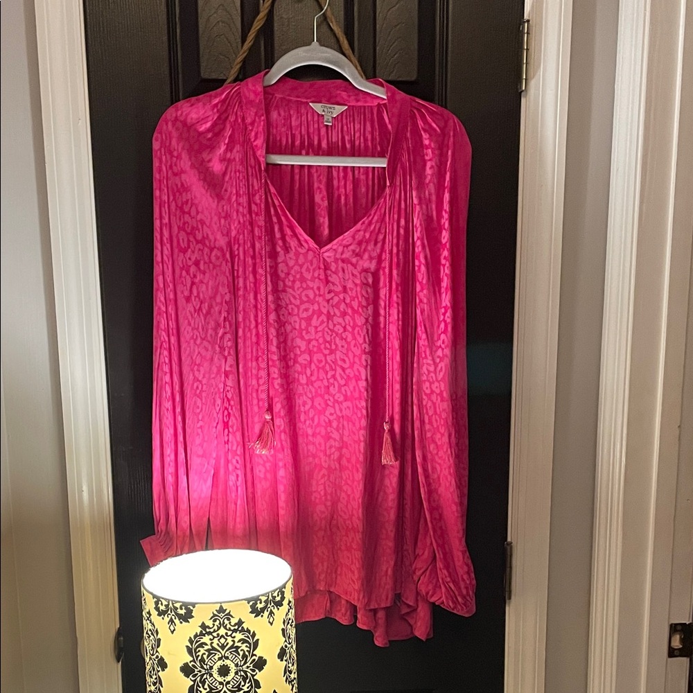 Crown & Ivy Fuchsia Patterned Top